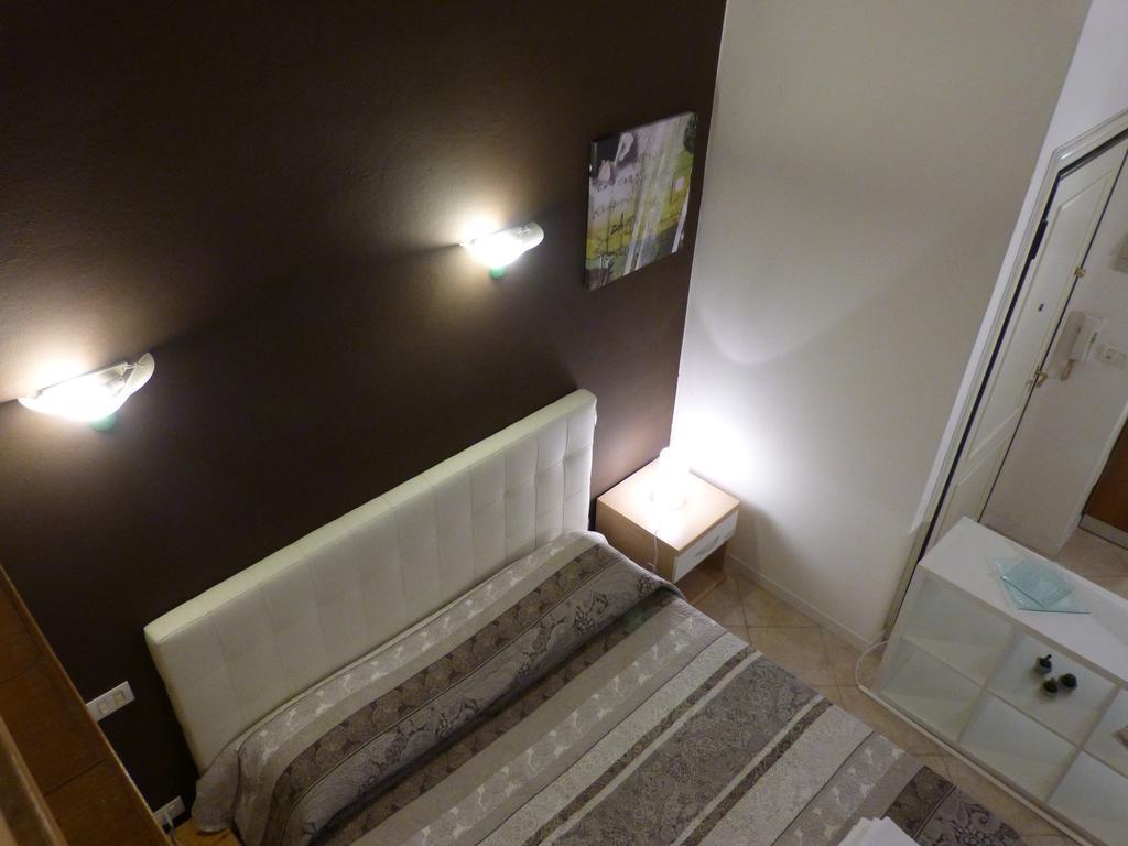 Residenza Galvani Μπολόνια Δωμάτιο φωτογραφία